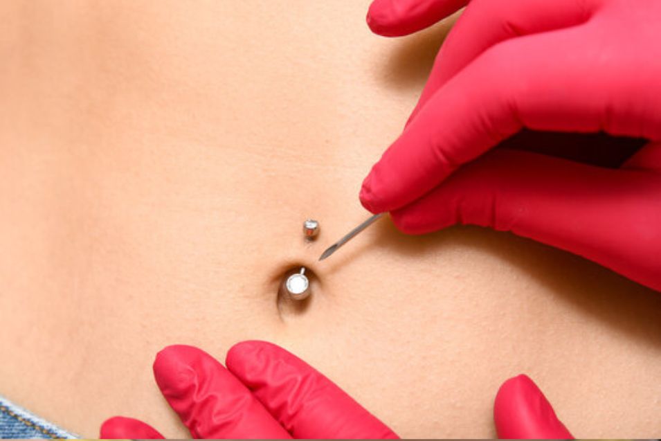 belly piercing